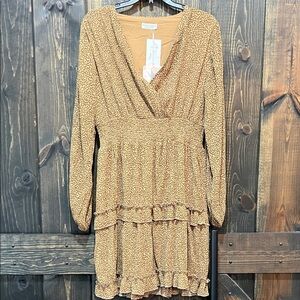 NWT Paper Crane Floral Boho Dress M‎ Smocked Ruffle Tiered Long Sleeves Mini Tan
